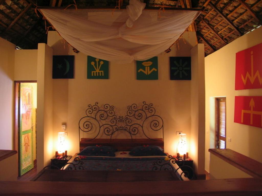 Le Zahir Lodge Ambatoloaka  Exterior foto